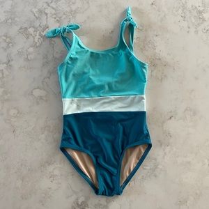 Old Navy / Blue colorblock one-piece swimsuit